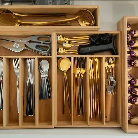 Rhodes Center Luxury *