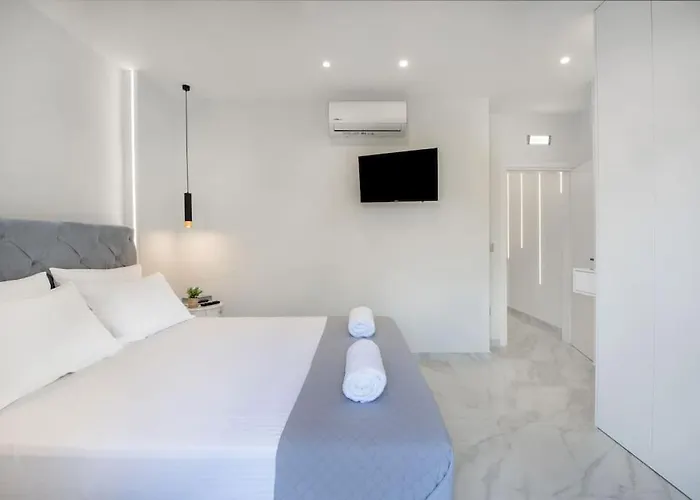 Rhodes Center Luxury