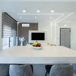 Rhodes Center Luxury