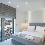 Rhodes Center Luxury Apartament